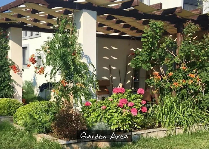 Villa Aspri Petra Rachoni - 3 Bedrooms 7 Guests